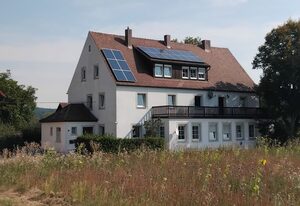 Ferienwohnungen May – Ferienwohnung Nord-Ost (für 2- 4 Personen)