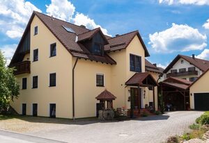 Ferienwohnungen Martina Bayer – Ferienwohnung Apfelblüte