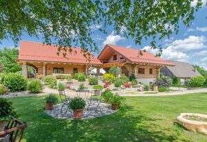 Heumanns Blockhäuser am Wald – Naturstammhaus Morgensonne