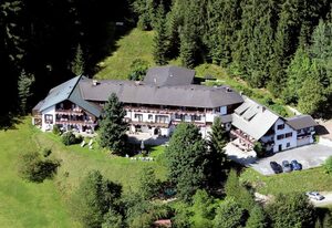Landhaus Preißinger – Einzelzimmer mit TV, WC und Dusche, Haarföhn, W-Lan, Balkon oder Terrasse