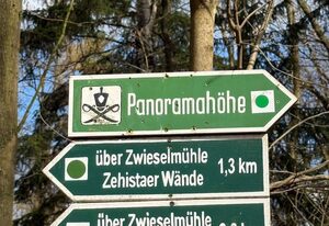 Sächsisches Haus - Hotel & Restaurant – Einzelzimmer mit 1,40 Bett und Dachschräge