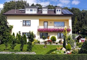 Gästehaus Gold – Ferienwohnung Dachgeschoß (80qm) mit drei Schlafzimmern