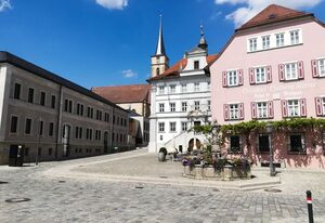 Wenkheimer Hof Ferienwohnung – Ferienwohnung, 65 qm, 1 Schlafzimmer, 1 Wohn-/Schlafzimmer, max. 4 Personen