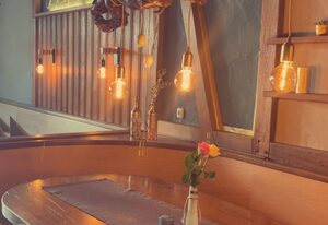 Streng's Weinstube – Doppelzimmer mit Doppelbett