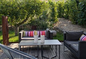 Weinbau Ferienwohnungen Familie Neubert – Ferienwohnung Mainaue (70 qm) mit großem Balkon nach Südwesten