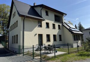 Ferienhaus Barbarine – Ferienwohnung "Rotkehlchenstiege", 2 Schlafräume