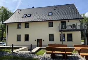 Ferienhaus Barbarine – Ferienwohnung "Rotkehlchenstiege", 2 Schlafräume