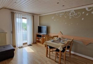 Ferienhaus Günztal, Fam. Botzenhart – Großzügige Ferienwohnung (80qm) mit Garten und WLAN