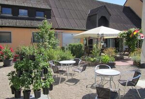 Camping Gutshof Donauried – Schlaffass-Camping