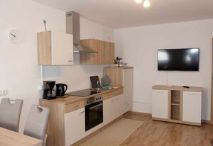 FeWo Zum Kuhturm – Ferienwohnung im 2. Stock, 70 qm, neu renoviert, in zentraler Lage
