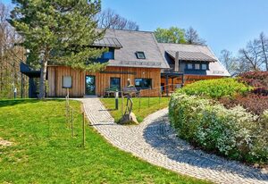 Gästehaus Schloßhalbinsel – Ferienwohnung 3 mit Balkon