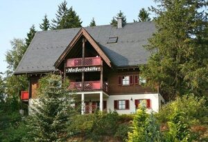 Hotel- Ferienanlage "Zum Silberstollen" – Weißeritzhütte mittlere Ferienwohnung