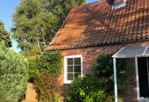 Schönes Ferienhaus mit Garten & Mid Century Möbeln in Strand nähe Avendorf