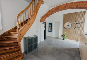 Mainterrasse Boardinghouse am Fluss – MAIN Zeit