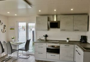 Hausboot Bali