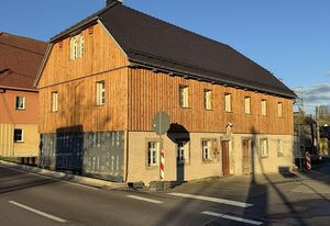 Glücksschmiede Hennersdorf – Ferienwohnung "Flamme" 2 DZ, WoZi, Kü, DU/WC