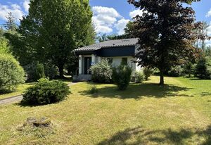 Schönes Ferienhaus 400m vom See, Sauna, Kamin, Klima, Garten