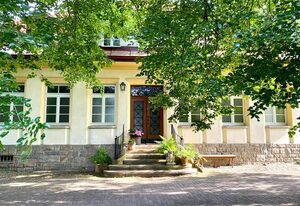 Villa Bergmann – Gemütliche Ferienwohnung in einer Villa mit Garten