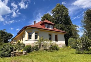 Villa Bergmann – Gemütliche Ferienwohnung in einer Villa mit Garten