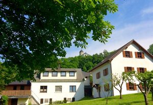 Gästehaus am Burgberg – Ferienhaus Tanne (40qm) mit Terrasse