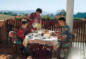 Ferienhof Lang – Fewo 1 mit Terrasse und Panoramablick direkt am Waldrand