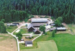 Ferienhof Lang – Fewo 1 mit Terrasse und Panoramablick direkt am Waldrand