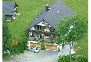 Gästehaus Fichtelgebirgsblick – Ferienwohnung Huhn