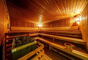 Hotel Sportwelt Radeberg – Doppelzimmer, Dusche, WC