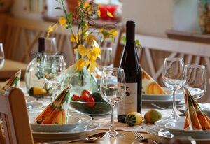 Weinhof Grosch - Anke Gümpelein – Ferienwohnung Pfaffenberg mit Balkon