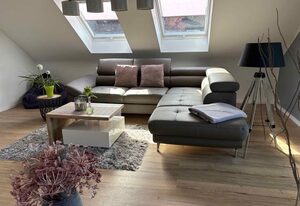 Ferienwohnung modern eingerichtet, 100 qm mit Loggia in Nähe Hof - Naila