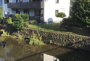 Ferienhaus 1 An der Rodach – Ferienwohnung 2 An der Rodach - Große Ferienwohnung 2 OG mit Garten