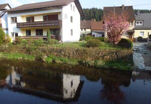 Ferienhaus 1 An der Rodach – Ferienwohnung 2 An der Rodach - Große Ferienwohnung 2 OG mit Garten