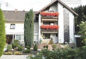 Ferienwohnungen Haus Waltraud Steinwiesen – Gemütliche Erdgeschosswohnung mit Balkon