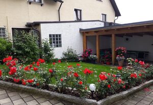 Ferienwohnung Deuerling – Ferienwohnung 2 (60qm) mit Küche und Gartenlaube