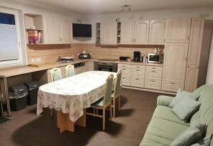 Reichstädter Ferienidyll – Appartement/Fewo, Dusche, WC, ruhig