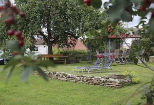Ferienwohnung Bickel – Wohnung II mit möblierter Terrasse