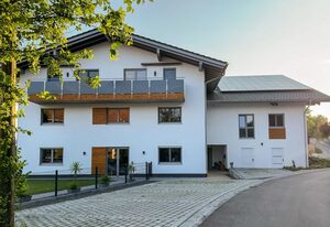 Fewo Beim Huber – Ferienwohnung "Heimat-Glück"