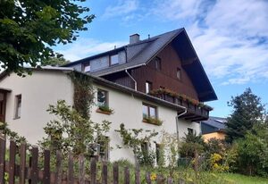 Ferienhaus Andrea Höcherl – Gemütliches Ferienhaus mit Garten