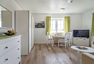 Knusthof Lafrenz - West