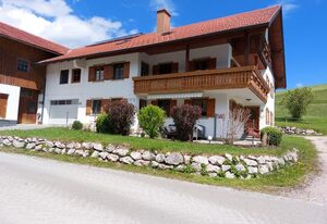 Haus Guggemos – FeWo/3 Schlafräume/Ostbalkon/sep. Eingang