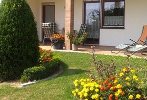 Ferienwohnung Meyer – Ferienwohnung (36qm) mit Garten und Küche