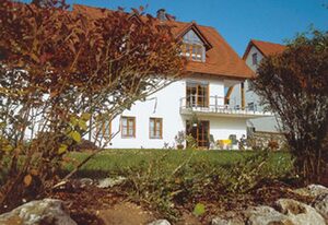 Ferienwohnung Familie Sinn – Gemütliche Ferienwohnung mit kostenfreiem WLAN in Waldrandlage