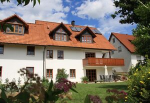 Ferienwohnung Familie Sinn – Gemütliche Ferienwohnung mit kostenfreiem WLAN in Waldrandlage