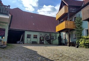 BiolandHof Röttenbacher – 2 Ferienwohnung Dachgeschoss mit überdachtem Südbalkon