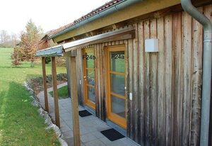 Ferienhaus Fuchsweg im Feriendorf Reichenbach (F24a) – Freundliches Holzhaus mit zwei Schlafzimmern (F24a)