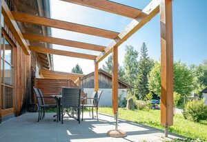 Ferienhaus Fuchsweg im Feriendorf Reichenbach (F24a) – Freundliches Holzhaus mit zwei Schlafzimmern (F24a)