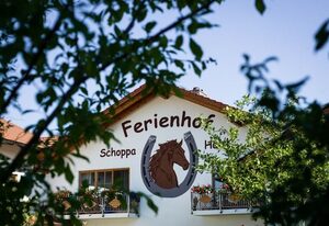 Ferienhof Schoppa-Haisl – Ferienwohnung  Hofblick