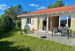 Ferienhaus Gamssteige im Feriendorf Reichenbach (G26b) – Ferienhaus mit Bergblick & sonniger Terrasse (G26b)
