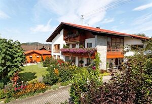 Ferienwohnungen Krenn – FeWo mit Wintergarten, überdachtem Balkon und WLAN (56qm)