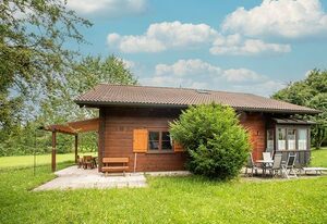 Ferienhaus im Feriendorf Reichenbach (B12) – Modernes Holzhaus mit gemütlicher Atmosphäre (B12)